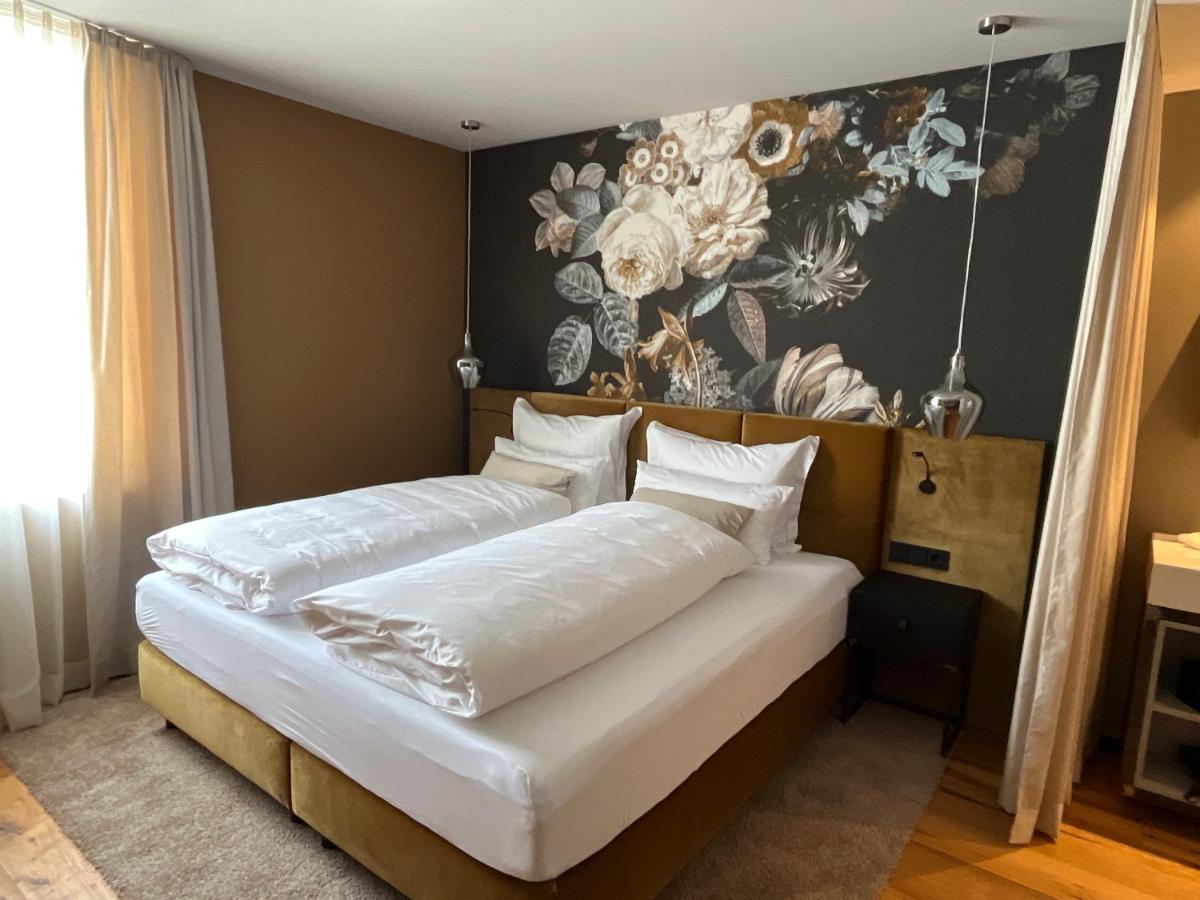 Boutiquehotel Burg Adenbach & Alter Weinbau Bad Neuenahr-Ahrweiler Luaran gambar