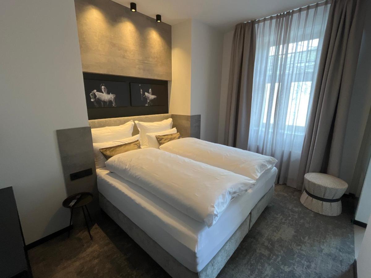 Boutiquehotel Burg Adenbach & Alter Weinbau Bad Neuenahr-Ahrweiler Luaran gambar