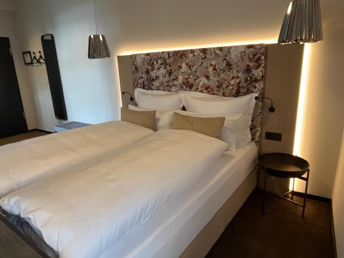 Boutiquehotel Burg Adenbach & Alter Weinbau Bad Neuenahr-Ahrweiler Luaran gambar