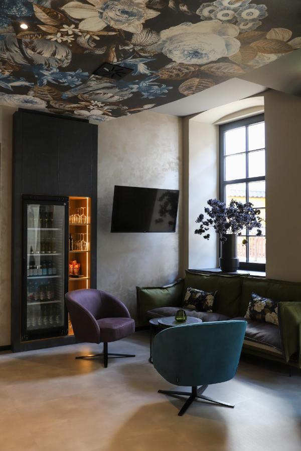 Boutiquehotel Burg Adenbach & Alter Weinbau Bad Neuenahr-Ahrweiler Luaran gambar