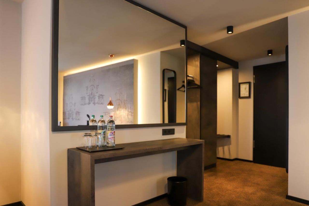 Boutiquehotel Burg Adenbach & Alter Weinbau Bad Neuenahr-Ahrweiler Luaran gambar